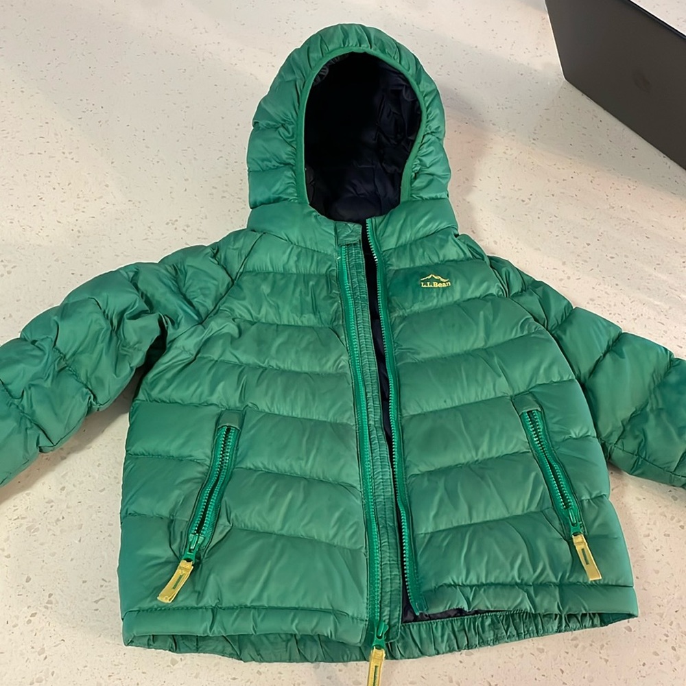 LL Bean 4T puffer coat
